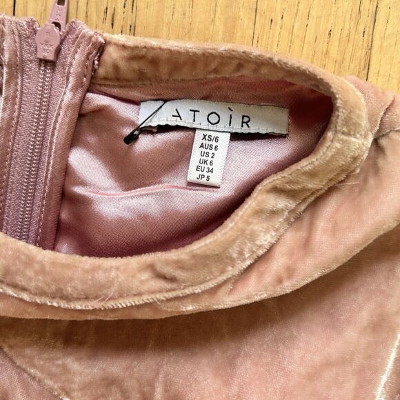 Atoir Pink Velvet Crop Wrap Top Size 2 (XS) NWOT No Retreat - Picture 4 of 8